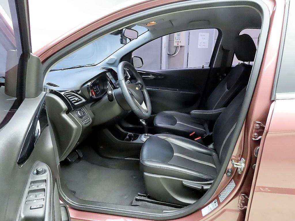 Chevrolet Spark - Vista 5
