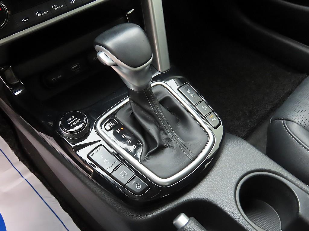 KIA Seltos - Vista 10