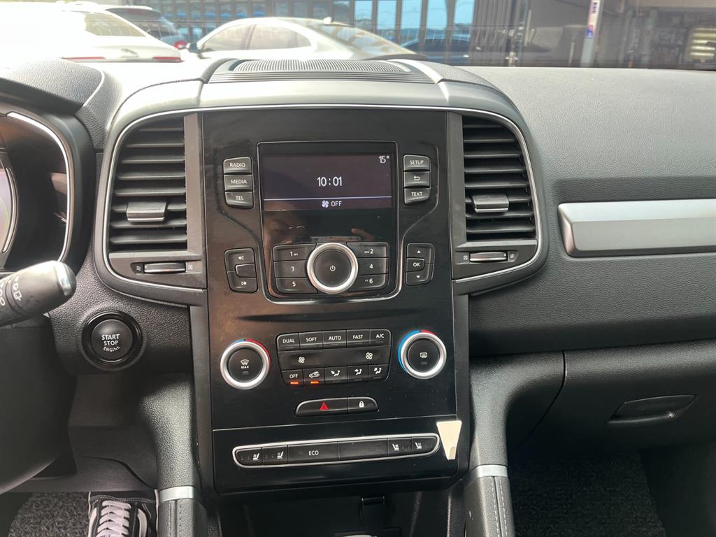 SAMSUNG QM6 - Vista 10