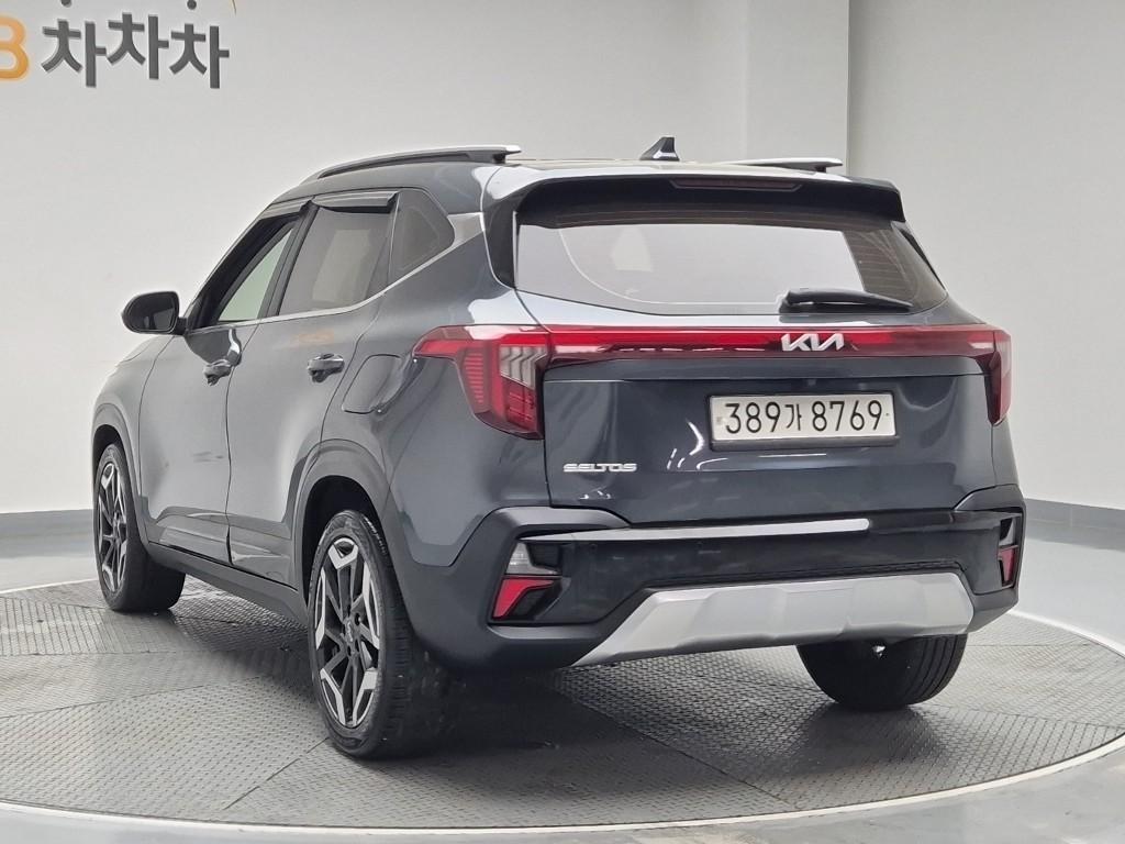 KIA Seltos - Vista 2