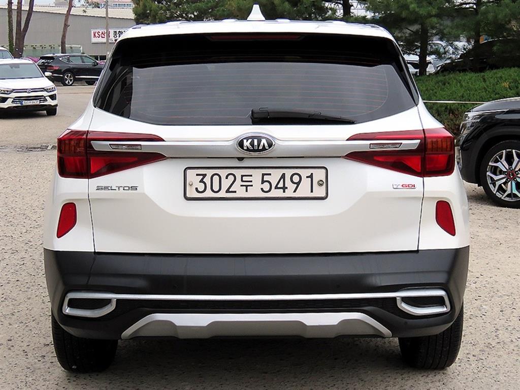 KIA Seltos - Vista 4