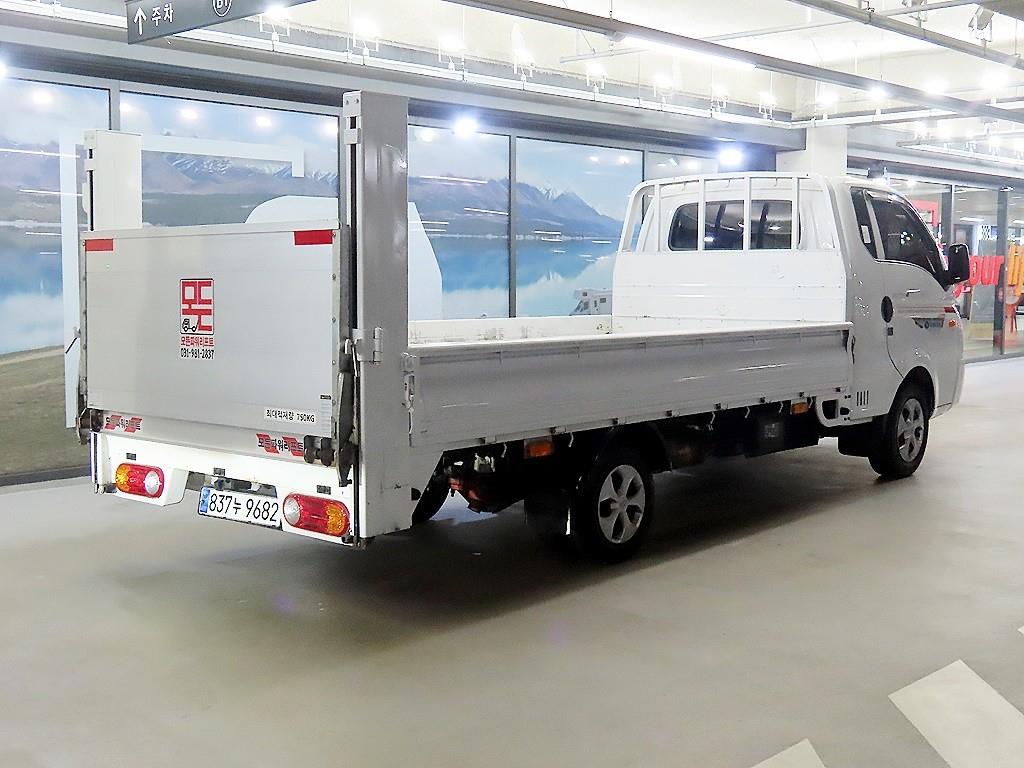 Small Truck Cargo (small) - Vista 4