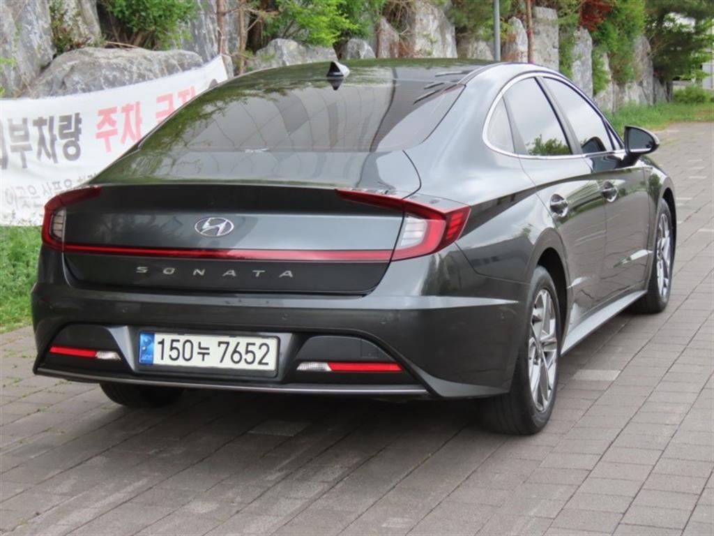 HYUNDAI Sonata - Vista 5