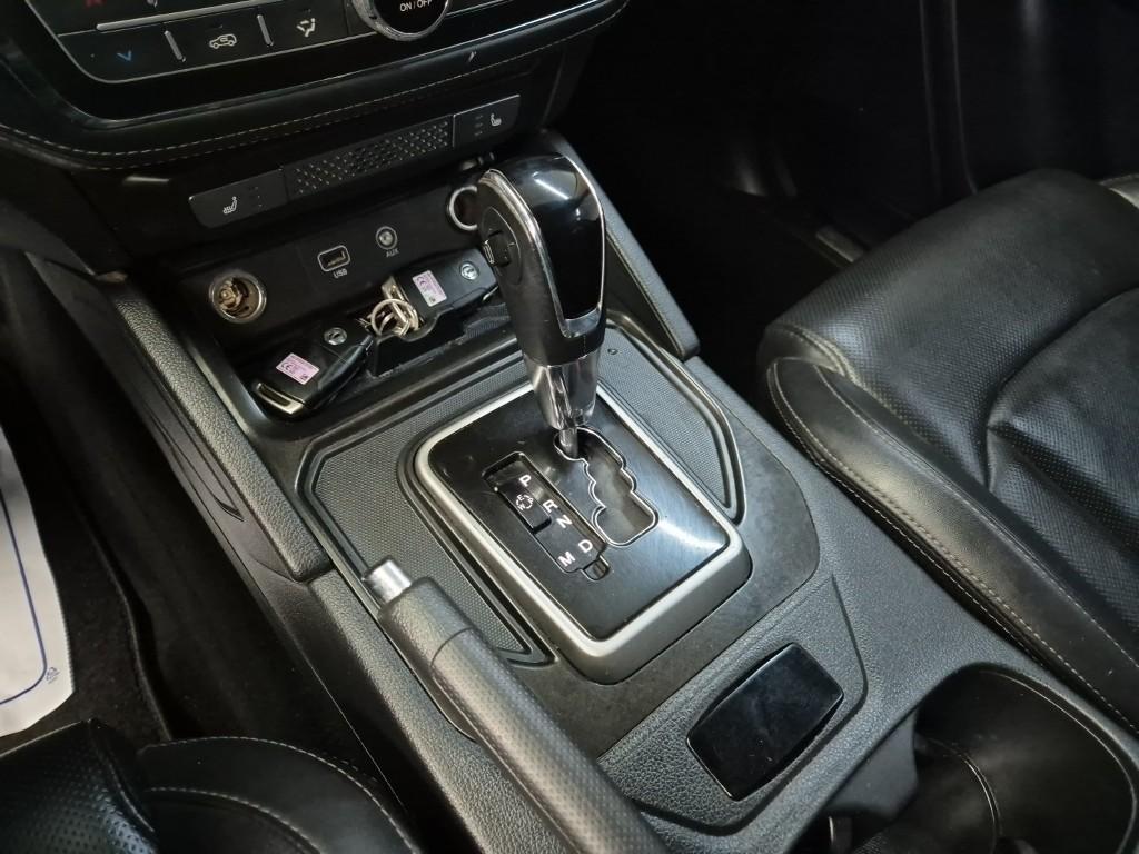 Ssangyong Rexton - Vista 8