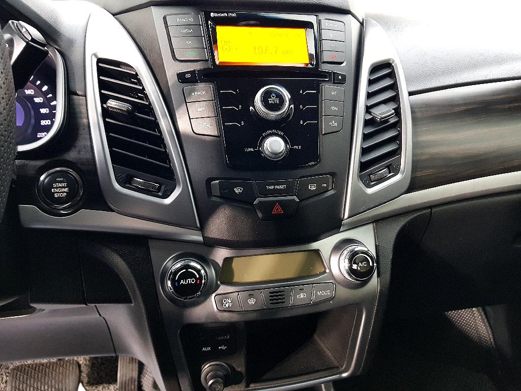 Ssangyong Korando - Vista 12