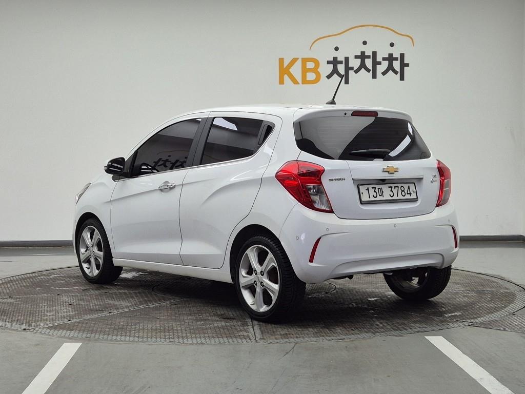 Chevrolet Spark - Vista 3