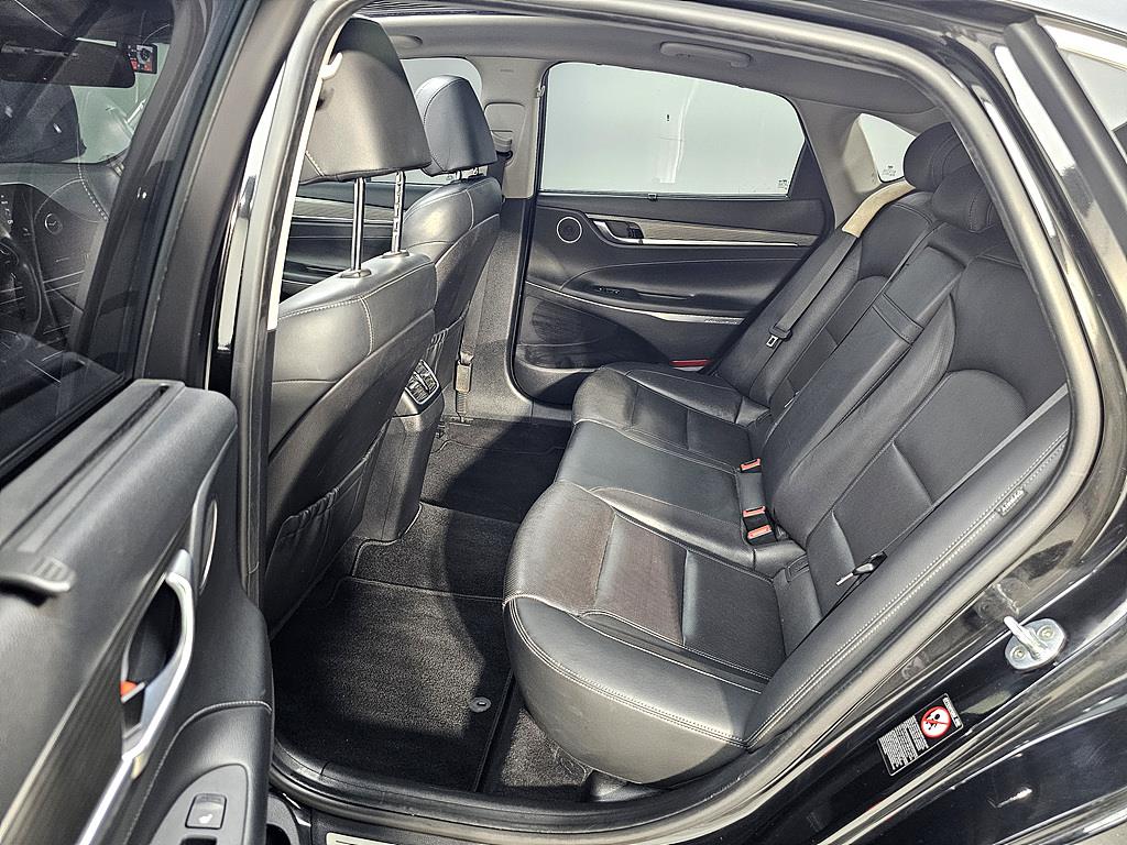 HYUNDAI Grandeur - Vista 9