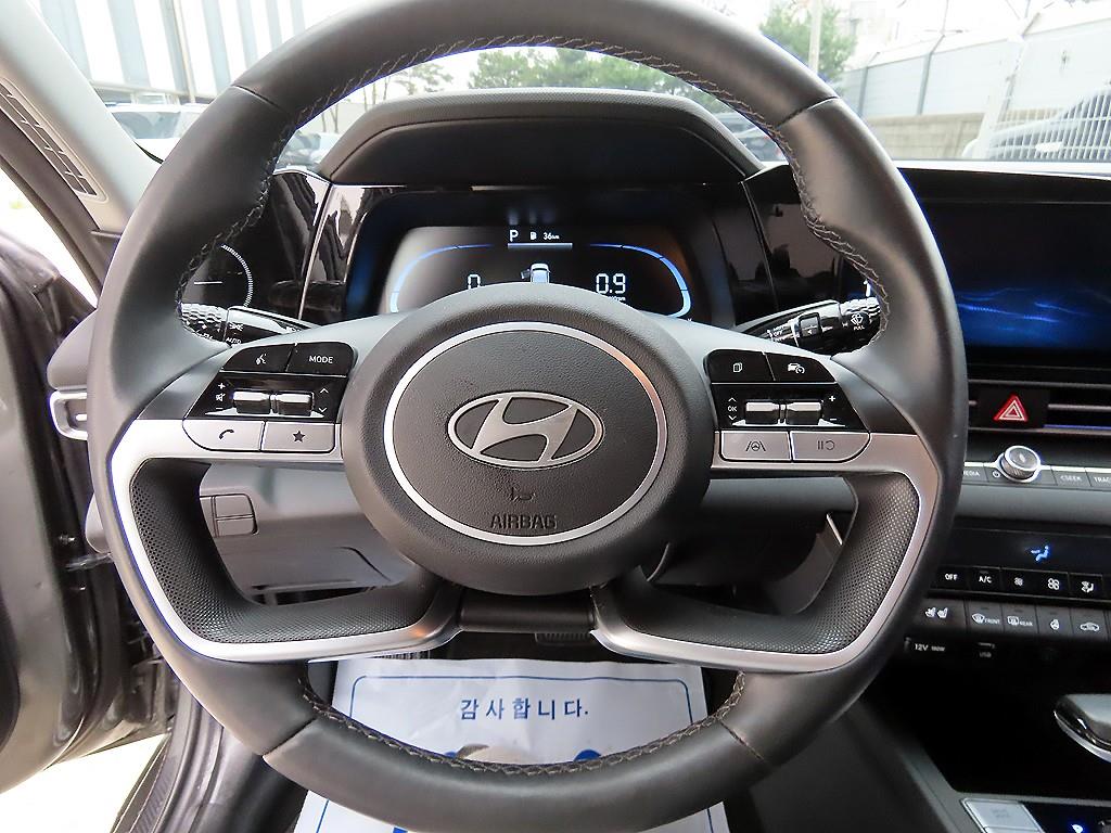 HYUNDAI Avante - Vista 8