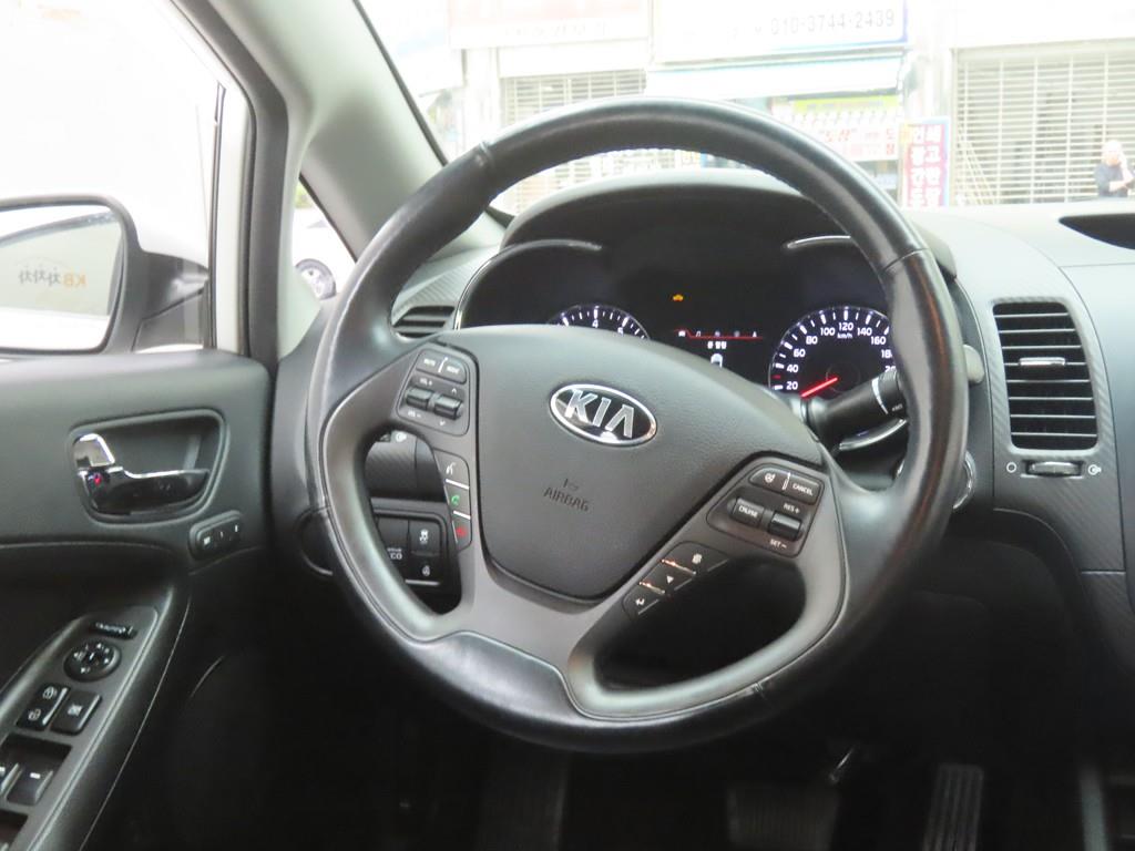 KIA K3 2015 Blanco - Importación desde Corea - HF Imports Iquique - Foto 18