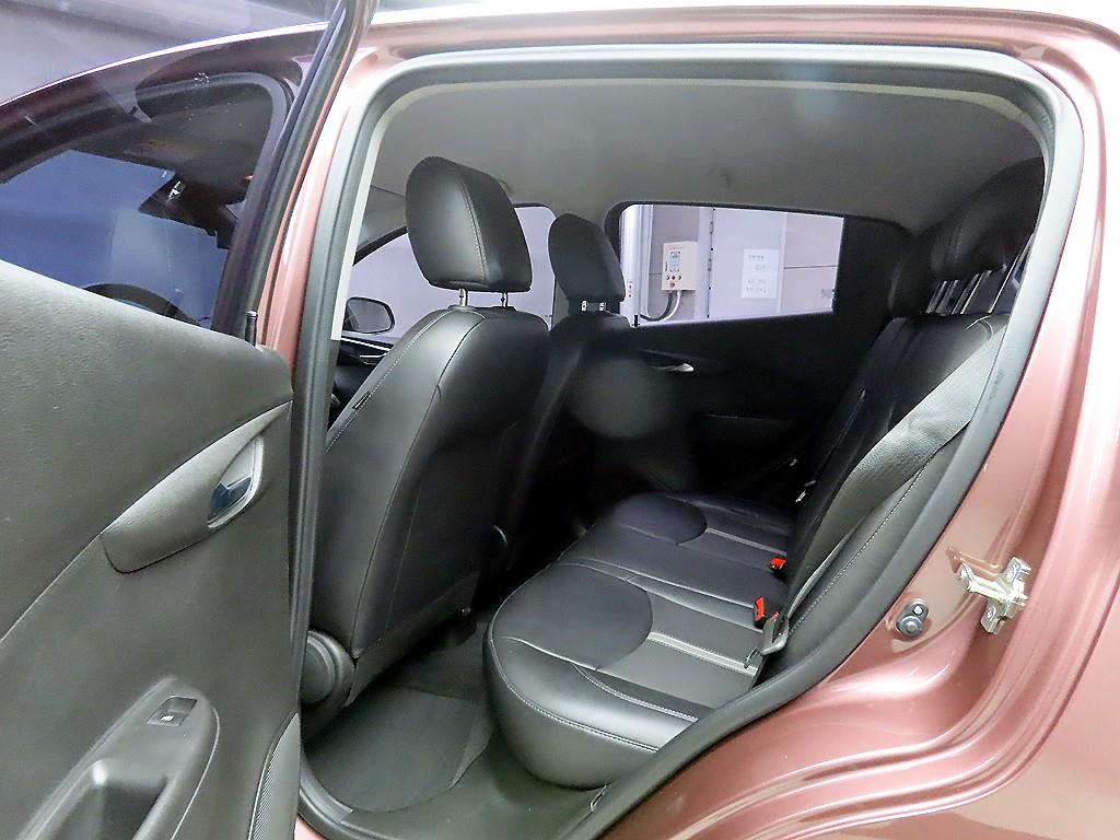 Chevrolet Spark - Vista 6