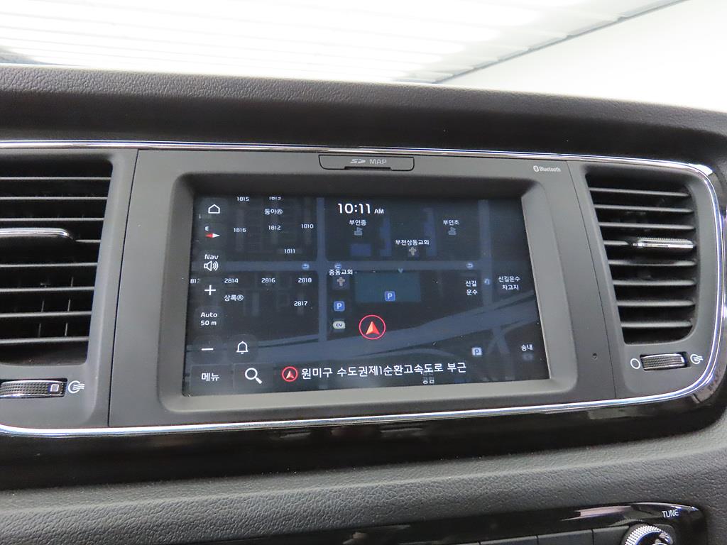 KIA Carnival - Vista 11