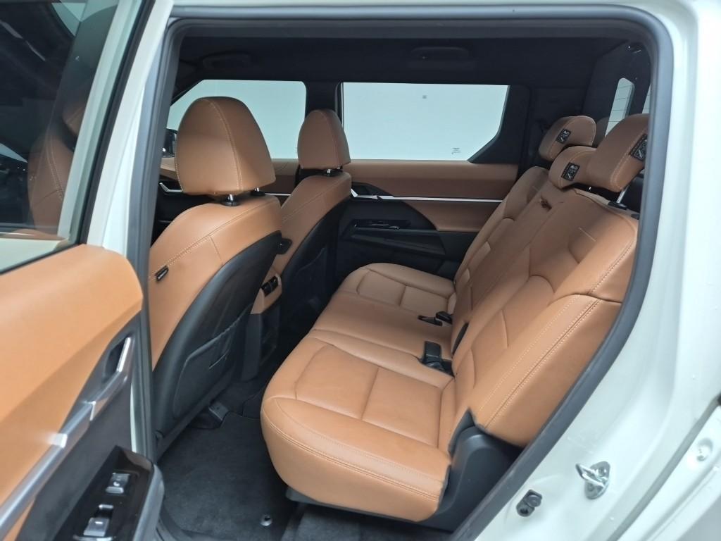 Ssangyong Musso - Vista 12