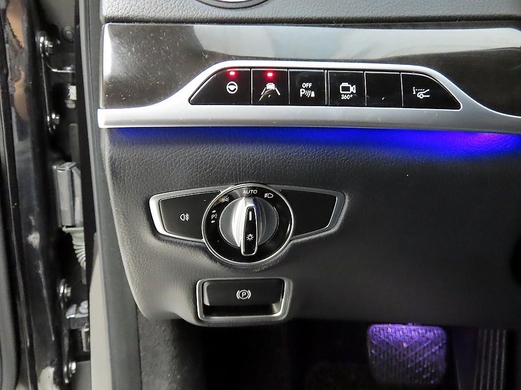 Mercedes Benz S Class - Vista 12