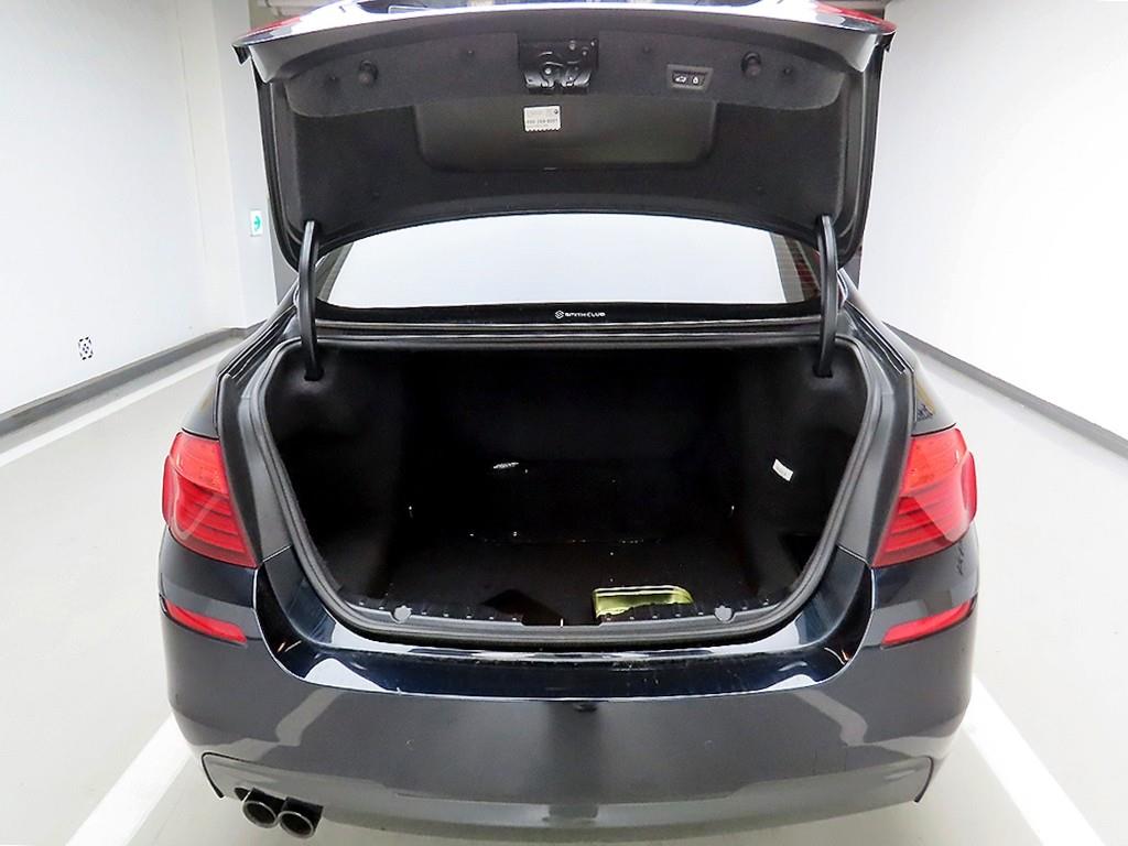 BMW 5 Series - Vista 5