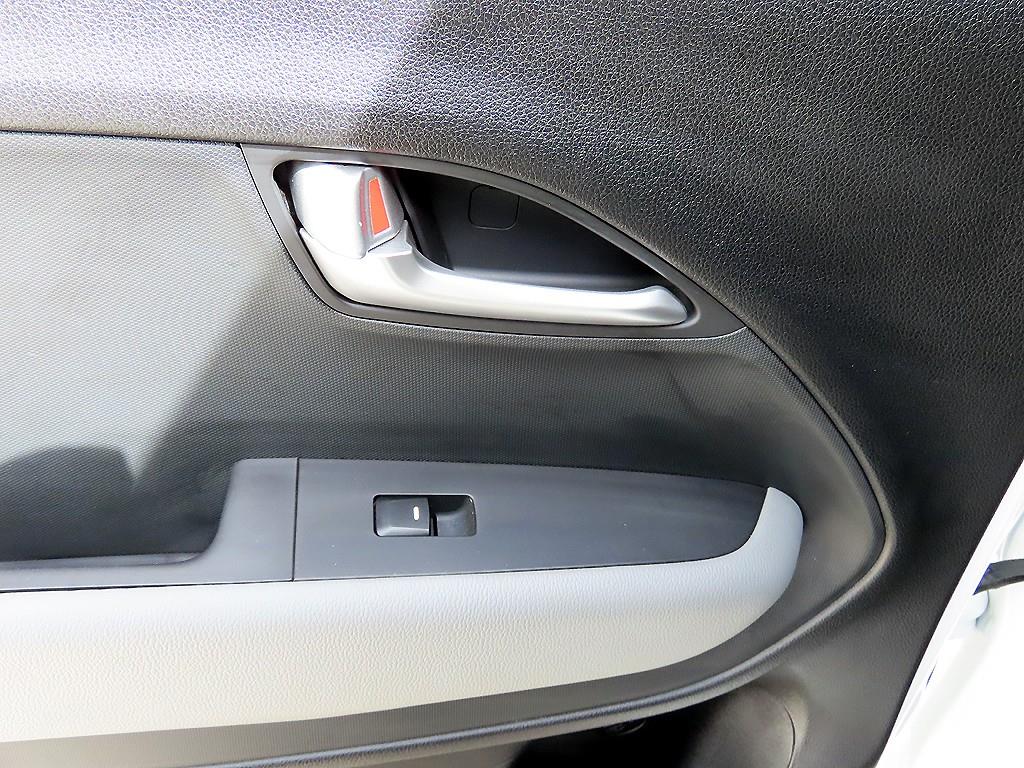 KIA Ray 2025 Blanco - Importación desde Corea - HF Imports Iquique - Foto 17