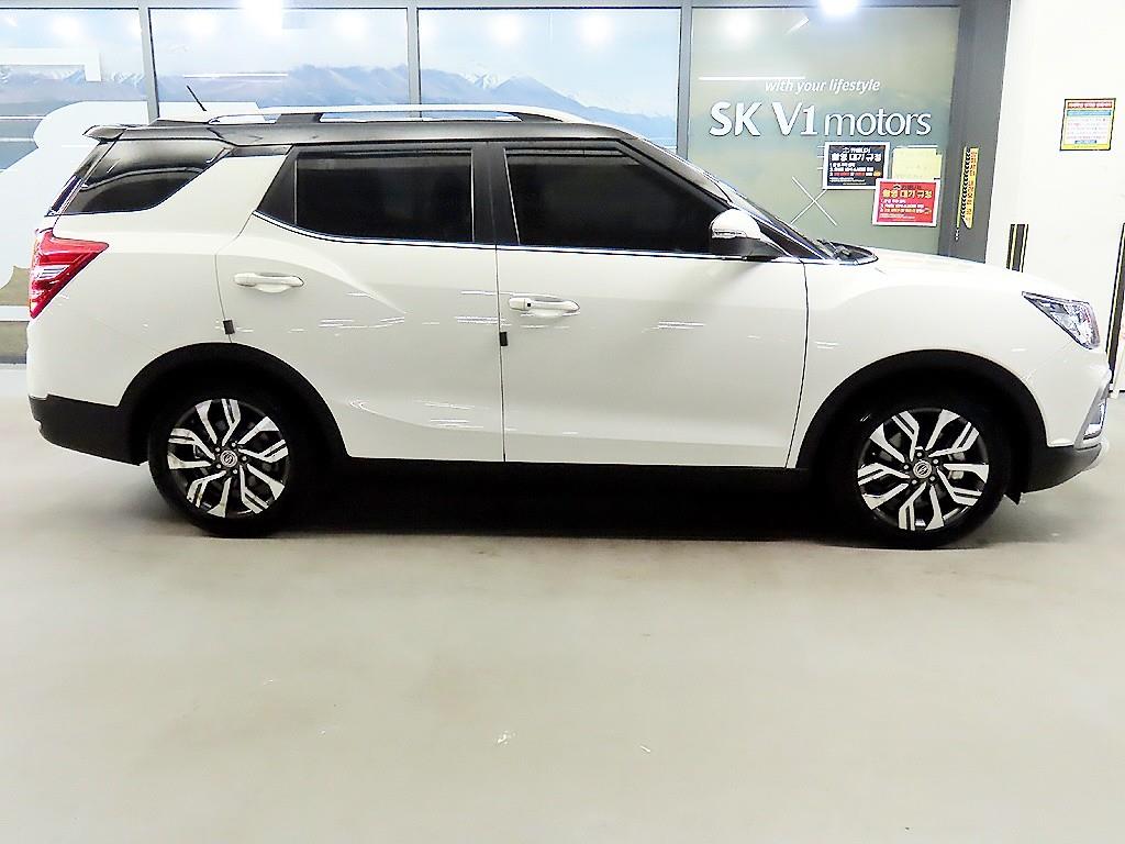Ssangyong Tivoli - Vista 3