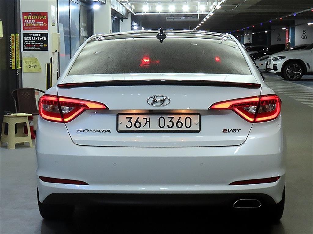HYUNDAI Sonata - Vista 5