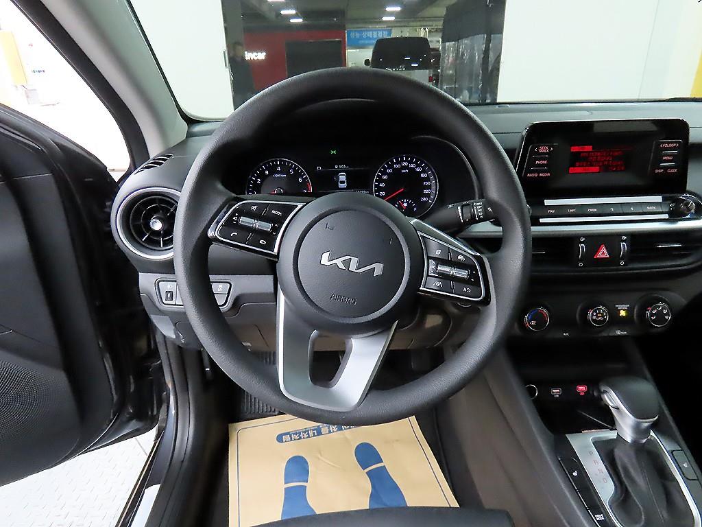 KIA K3 - Vista 9