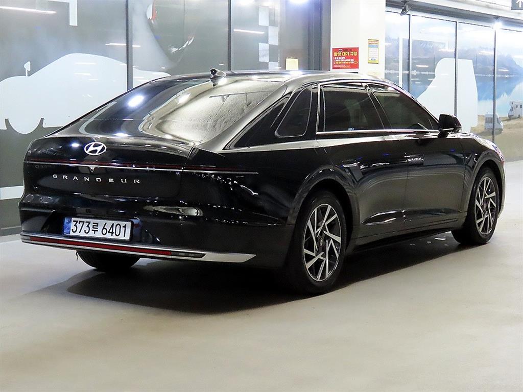 HYUNDAI Grandeur - Vista 4