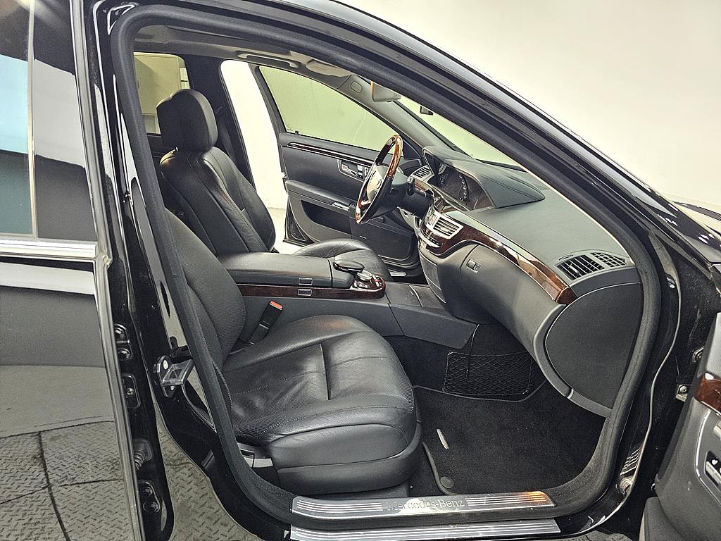 Mercedes Benz S Class - Vista 10