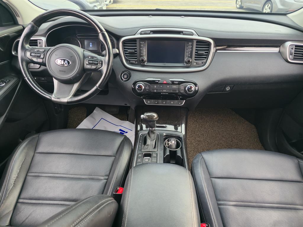 KIA Sorento - Vista 7