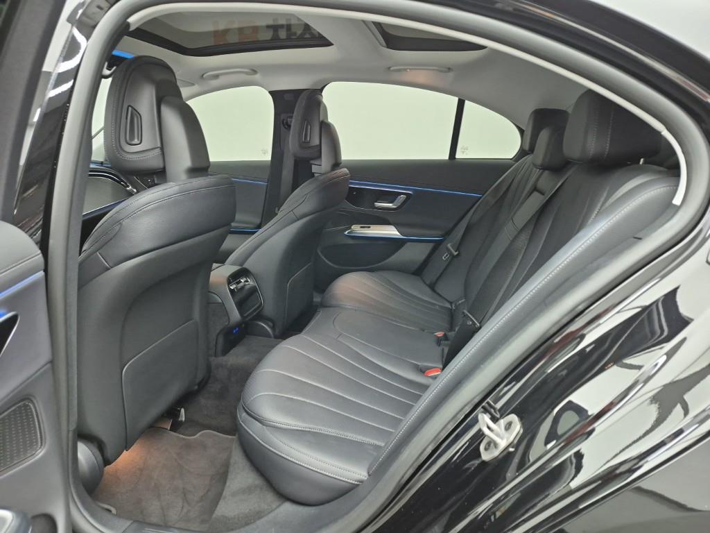 Mercedes Benz E class - Vista 12