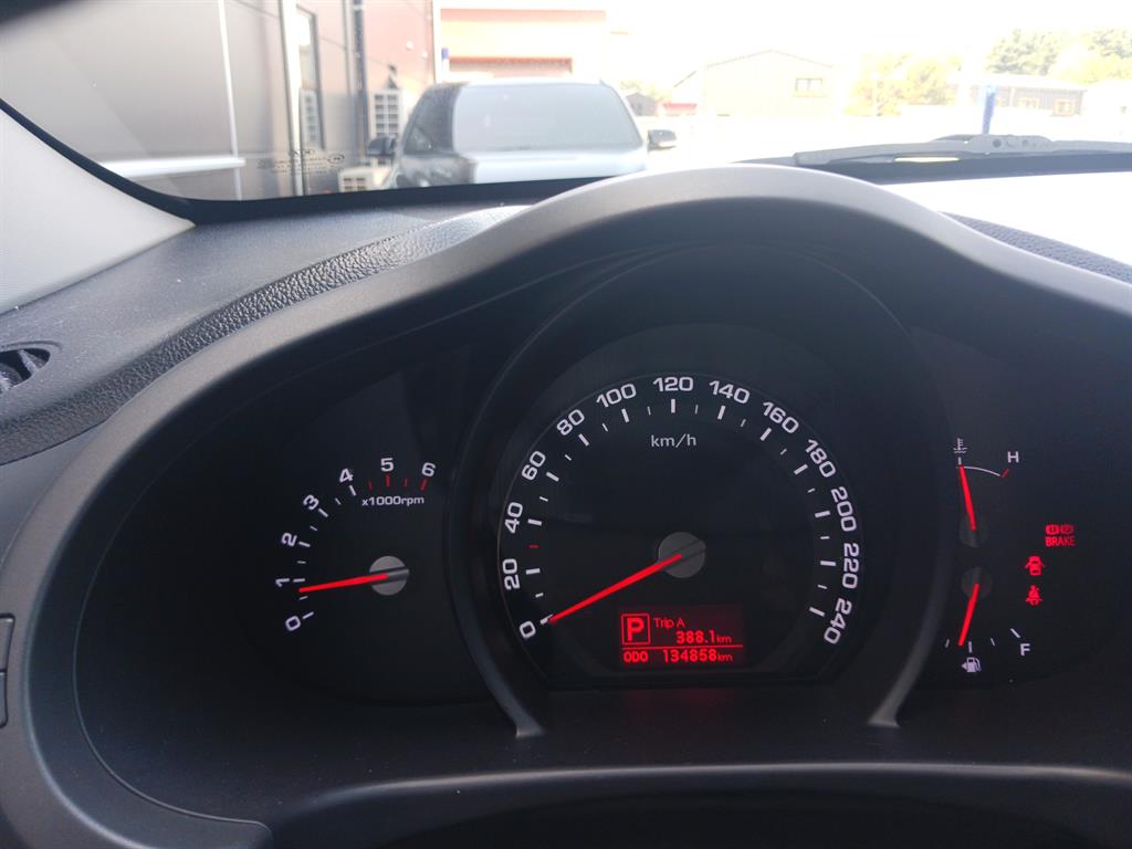 KIA Sportage - Vista 8