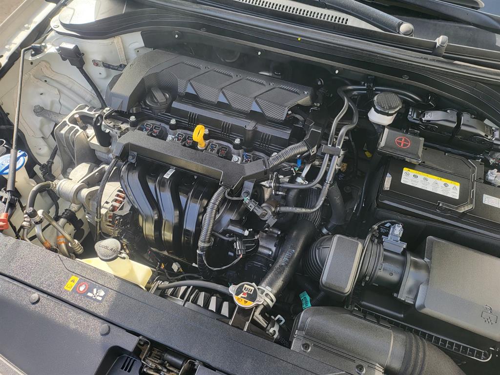 HYUNDAI Avante 2020 Blanco - Importación desde Corea - HF Imports Iquique - Foto 16