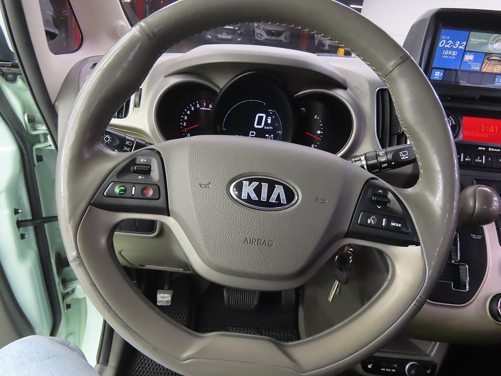KIA Ray - Vista 8