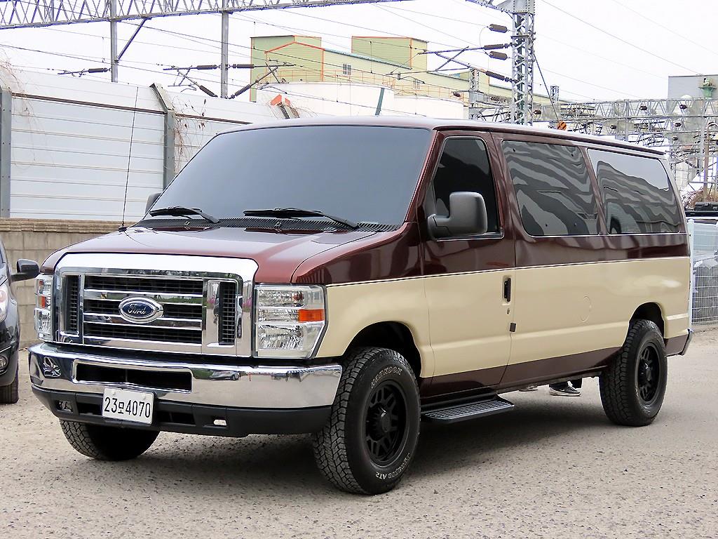 Ford E-Series 2012 Blanco - Importación desde Corea - HF Imports Iquique - Foto 1