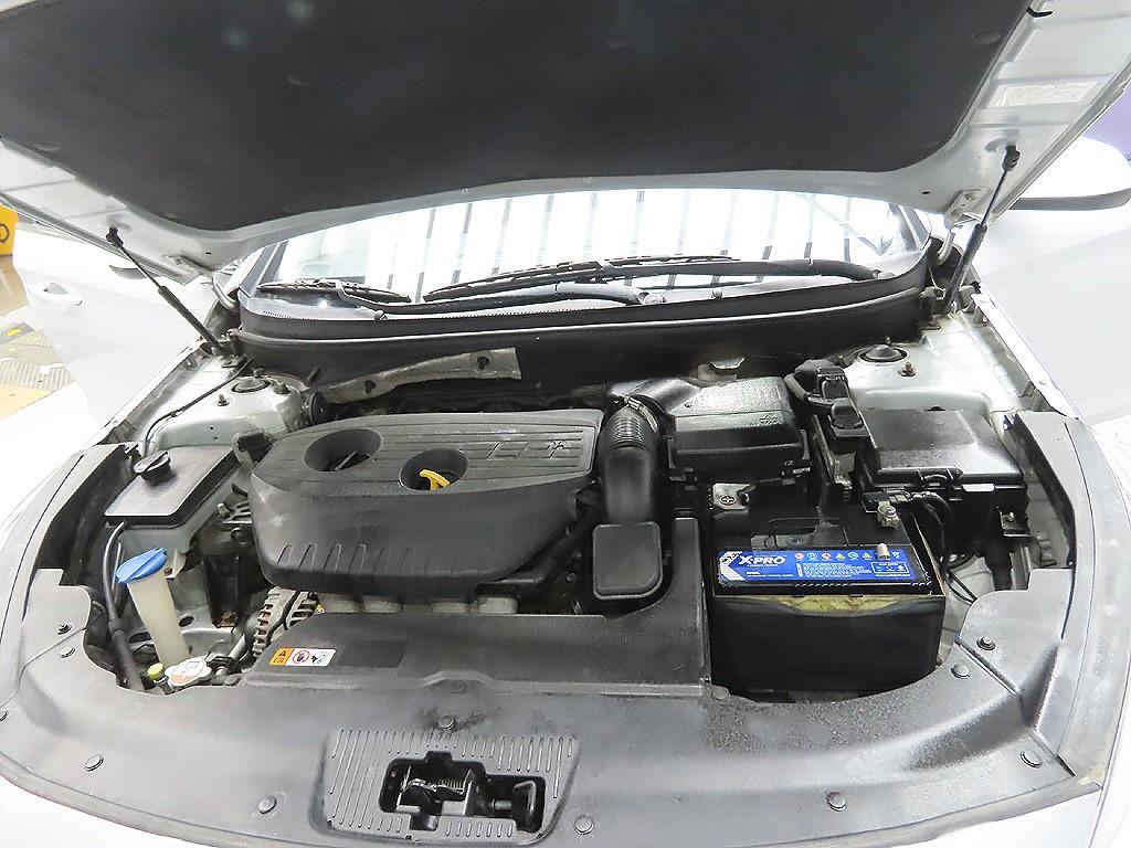 HYUNDAI Sonata 2017 Gris - Importación desde Corea - HF Imports Iquique - Foto 8