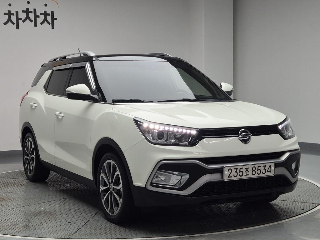 Ssangyong Tivoli 2016 Blanco - Importación desde Corea - HF Imports Iquique - Foto 1
