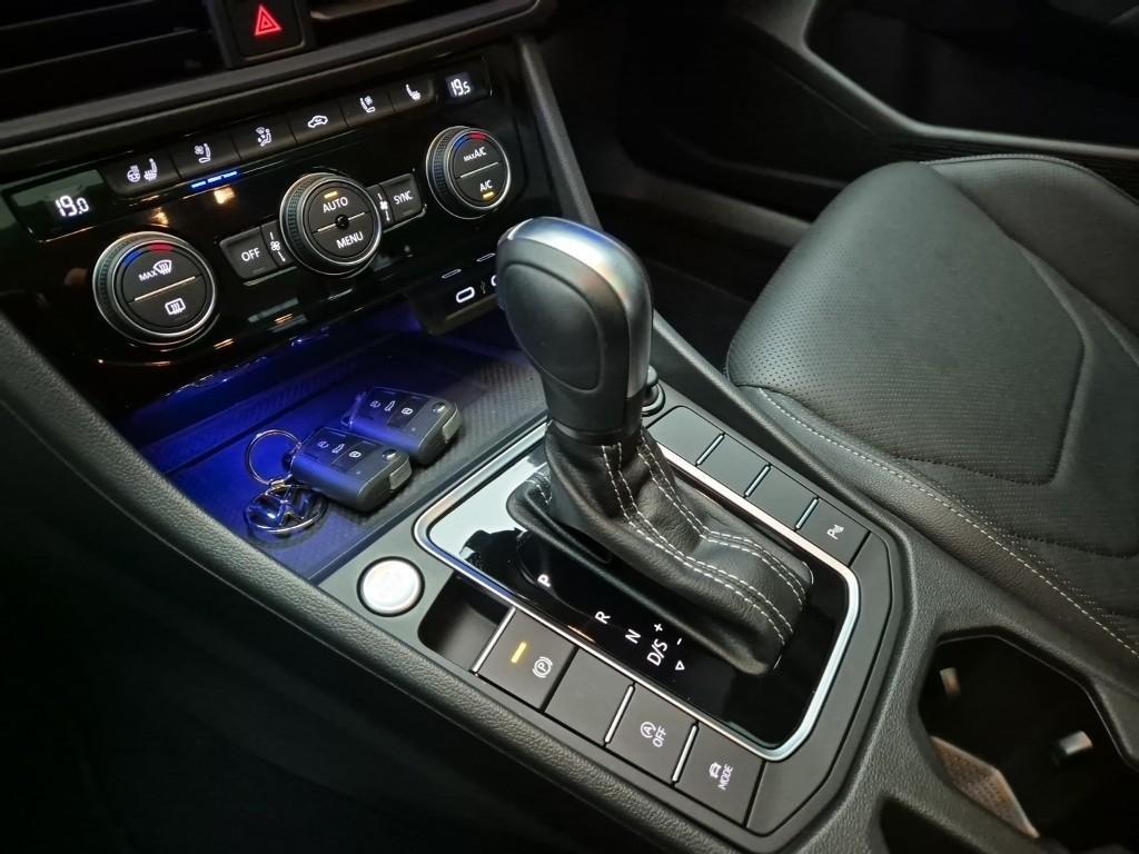 Volkswagen Jetta - Vista 7