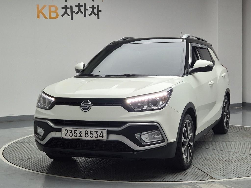 Ssangyong Tivoli - Vista 2