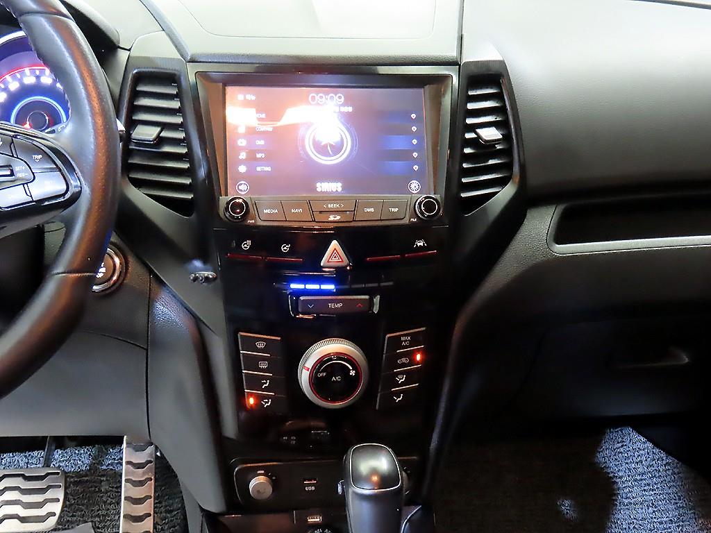 Ssangyong Tivoli - Vista 11