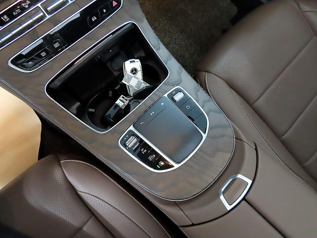 Mercedes Benz E class 2021 - Importación desde Corea - HF Imports Iquique - Foto 13