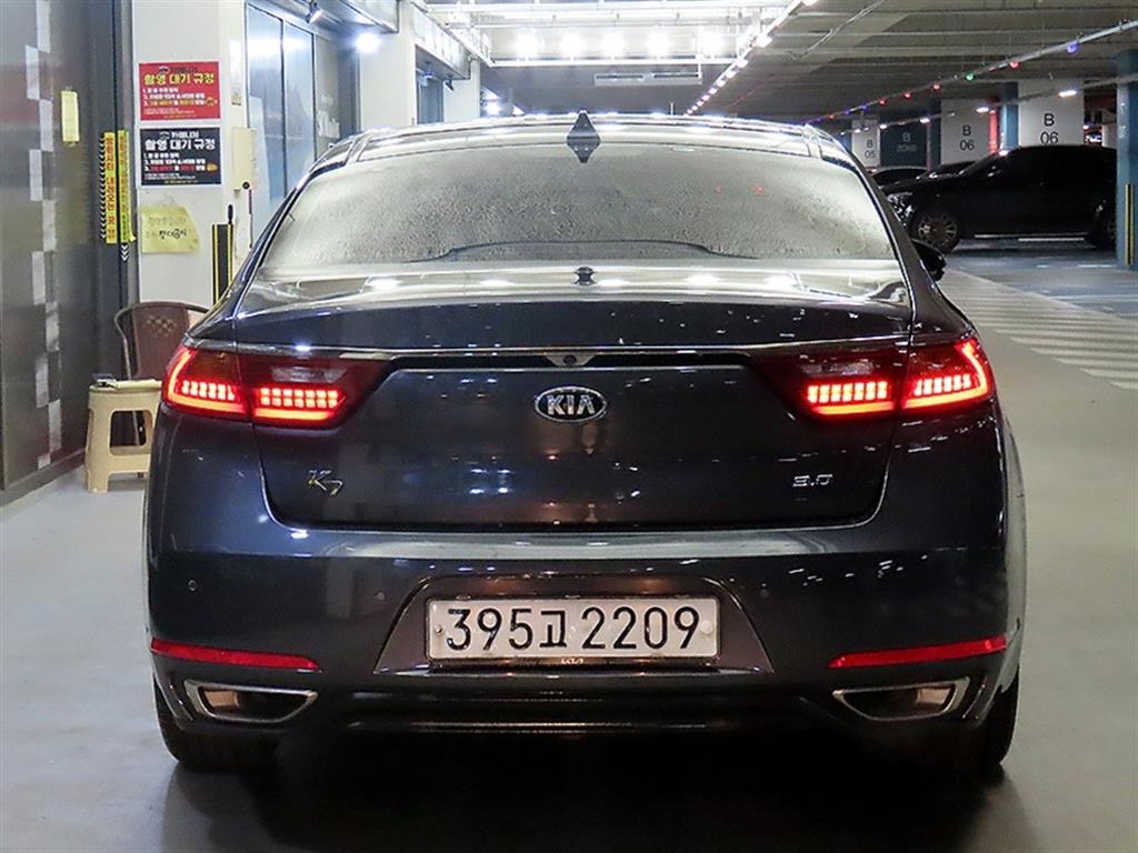 KIA K7 - Vista 5
