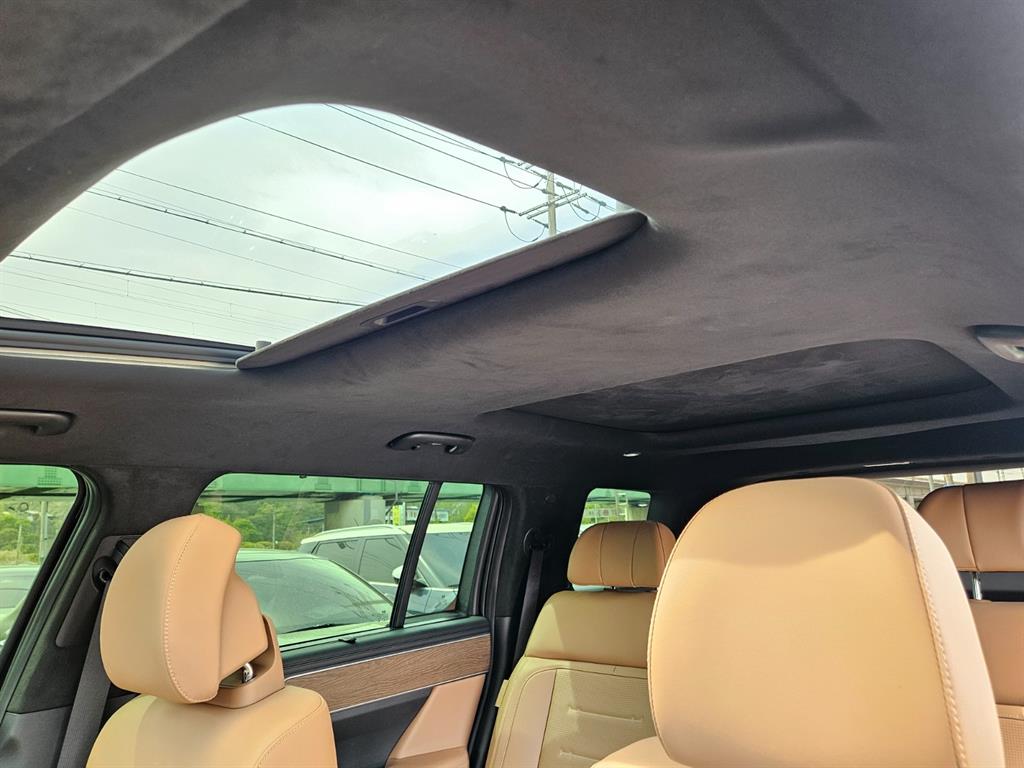 HYUNDAI Santa Fe - Vista 7