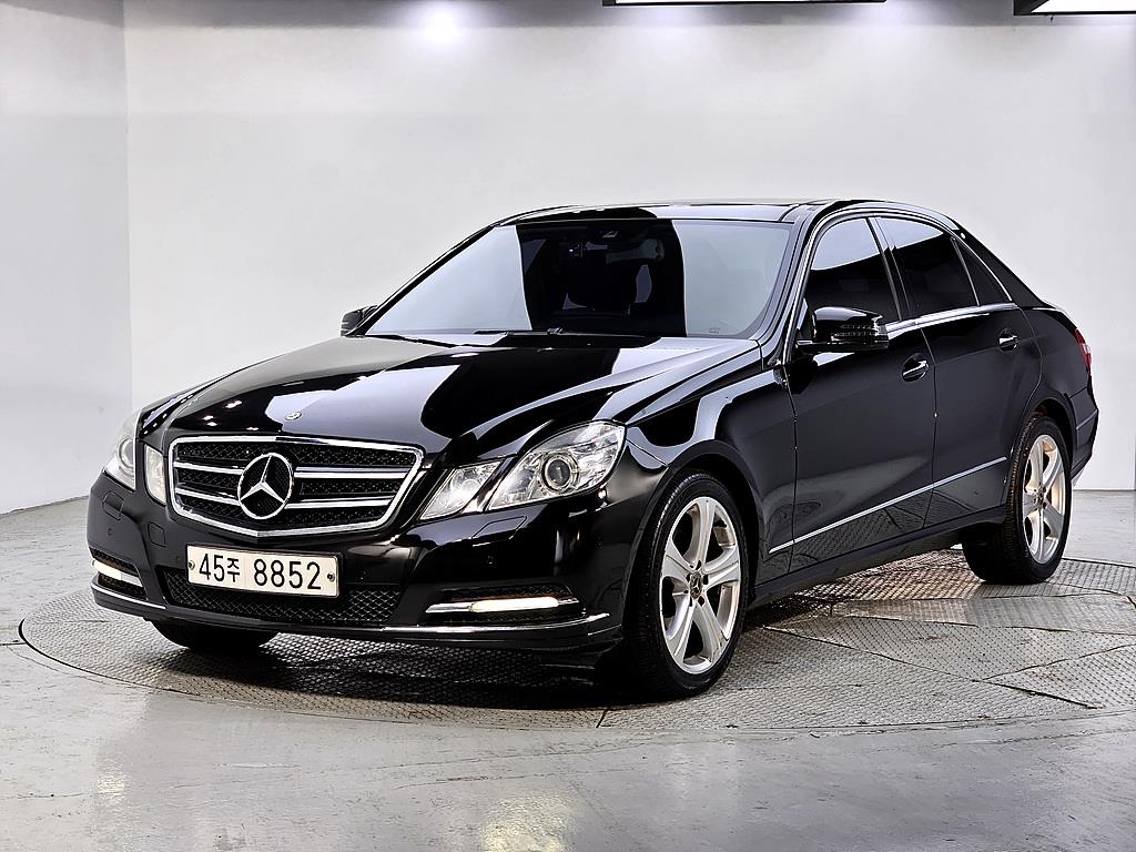 Mercedes Benz E class 2012 Negro - Importación desde Corea - HF Imports Iquique - Foto 1