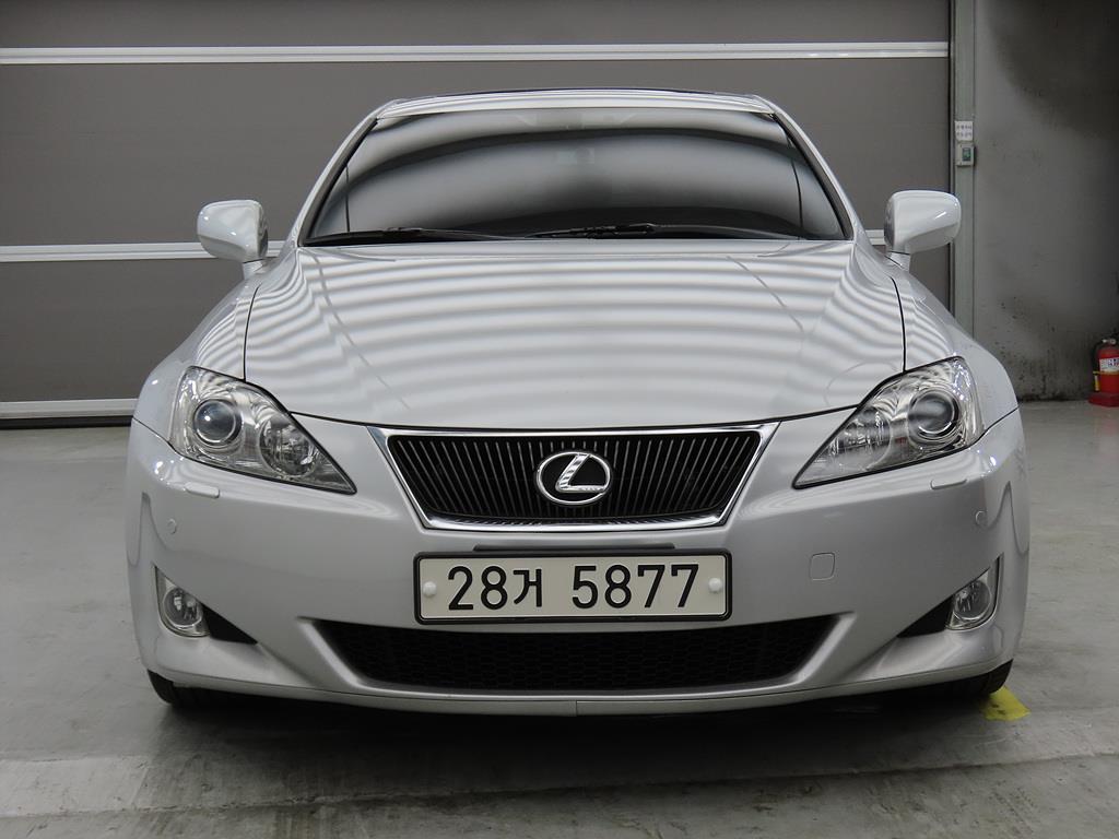 Lexus IS - Vista 2