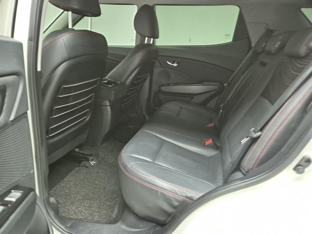 Ssangyong Tivoli 2016 Blanco - Importación desde Corea - HF Imports Iquique - Foto 18