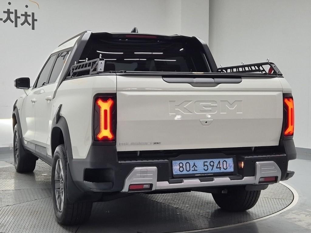 Ssangyong Musso - Vista 2