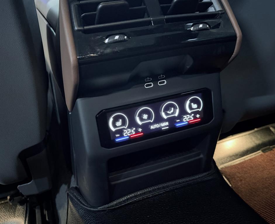 BMW 5 Series 2024 Negro - Importación desde Corea - HF Imports Iquique - Foto 18