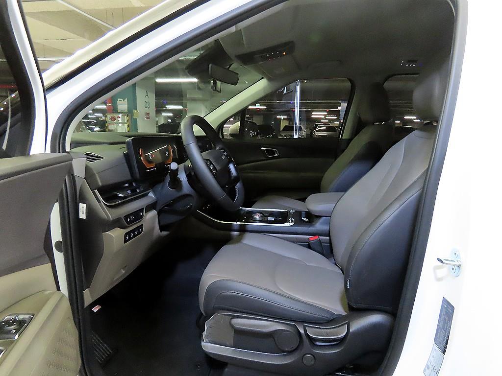 KIA Carnival - Vista 6