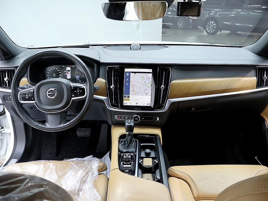 Volvo S90 - Vista 9
