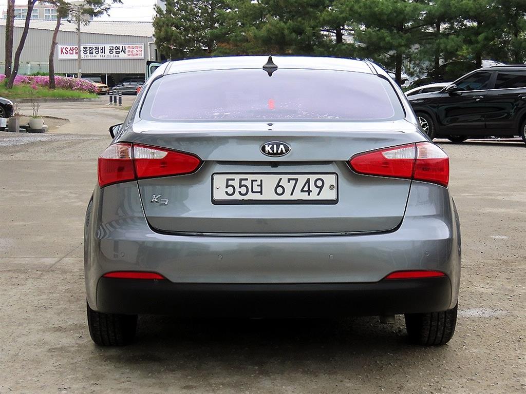 KIA K3 - Vista 4