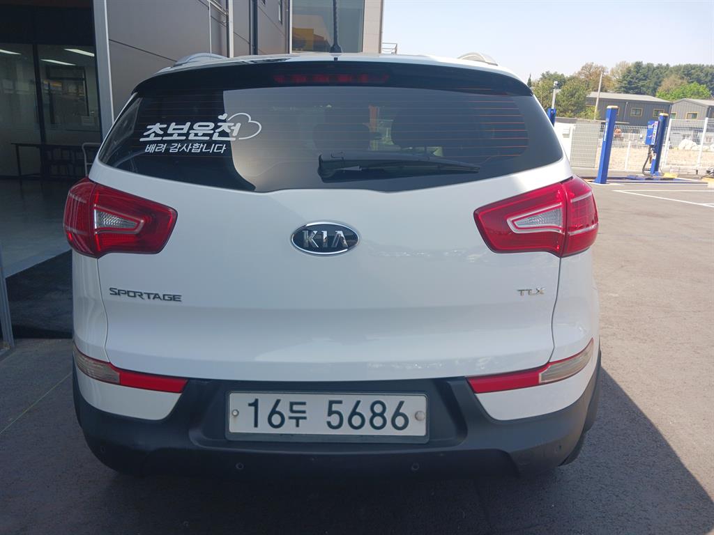 KIA Sportage - Vista 4