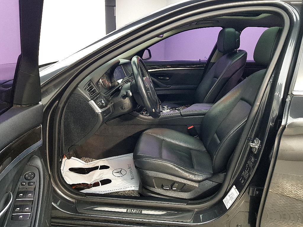 BMW 5 Series - Vista 8