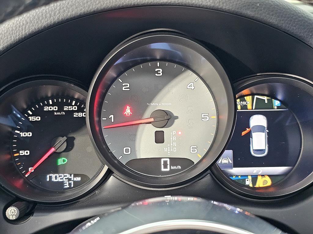 Porsche Macan - Vista 7