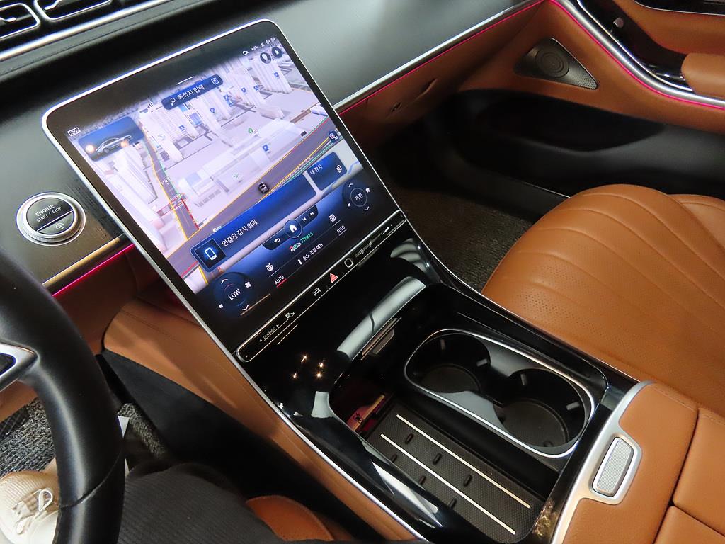 Mercedes Benz S Class - Vista 11